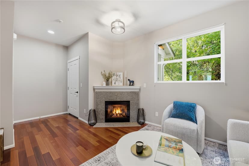 Property photo for 2908 SW Raymond Street, Seattle photo 4