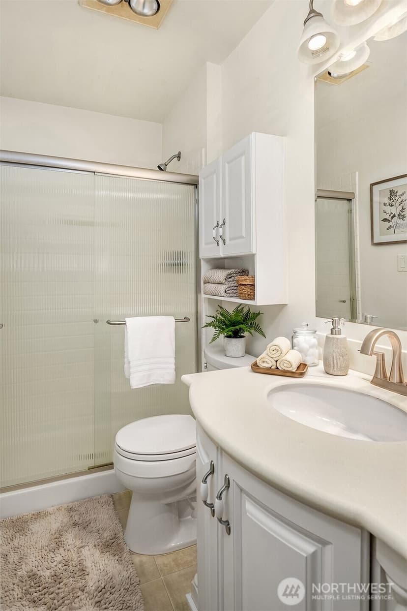 Property photo for 2501 Canterbury Lane E #119, Seattle photo 18