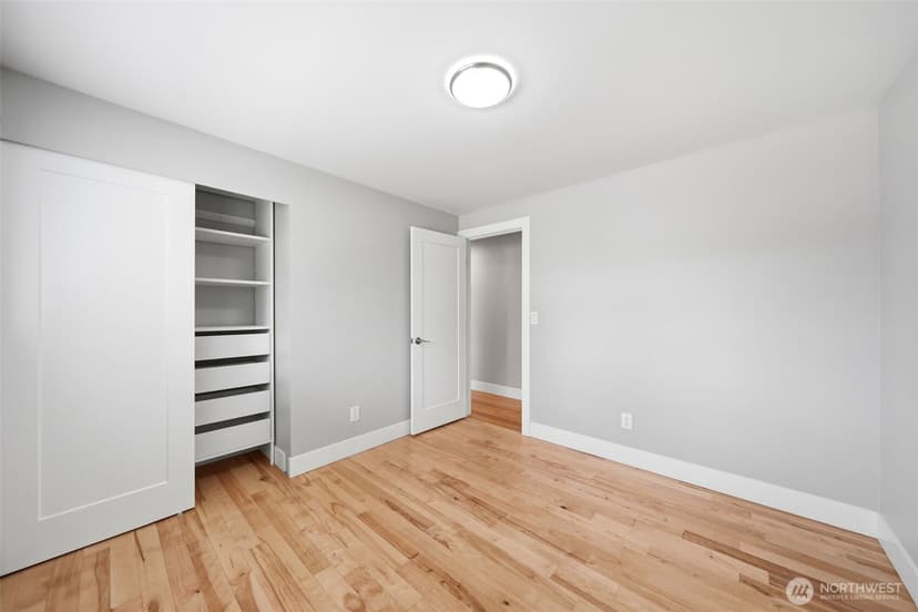 Property photo for 6809 Washington Avenue, Everett photo 13