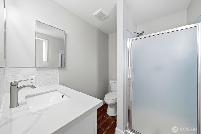 Property photo for 6809 Washington Avenue, Everett photo 11