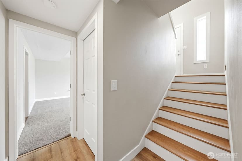 Property photo for 6809 Washington Avenue, Everett photo 18