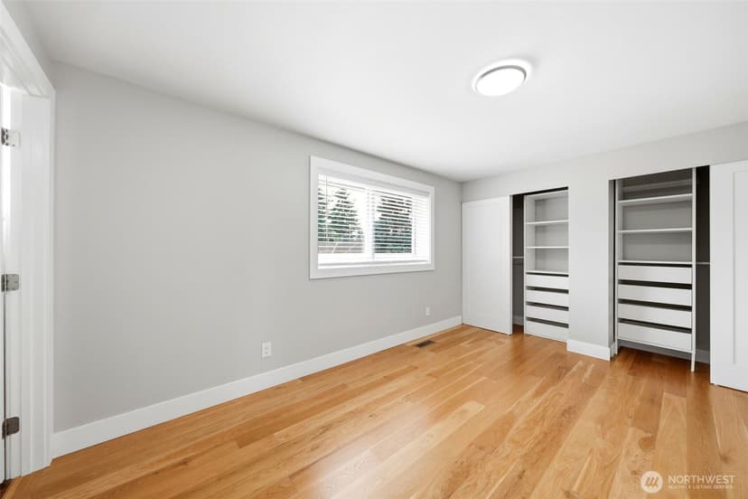 Property photo for 6809 Washington Avenue, Everett photo 10