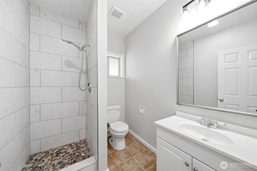 Property photo for 6809 Washington Avenue, Everett photo 25
