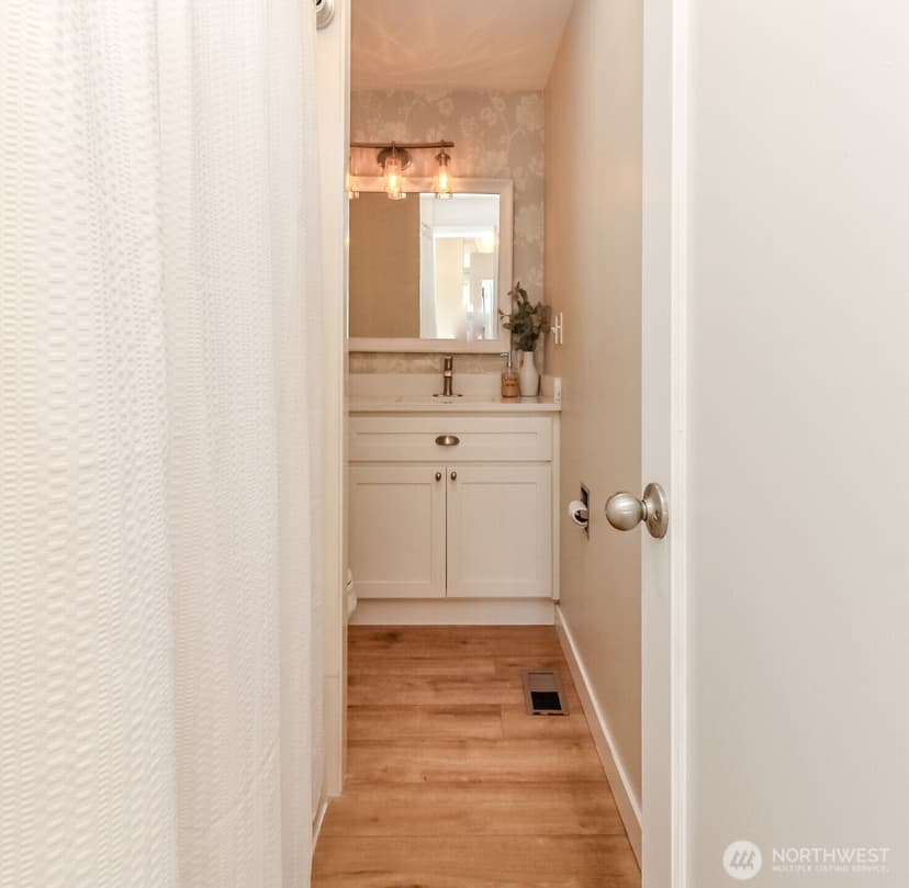 Property photo for 1621 S Durango Street, Tacoma photo 32