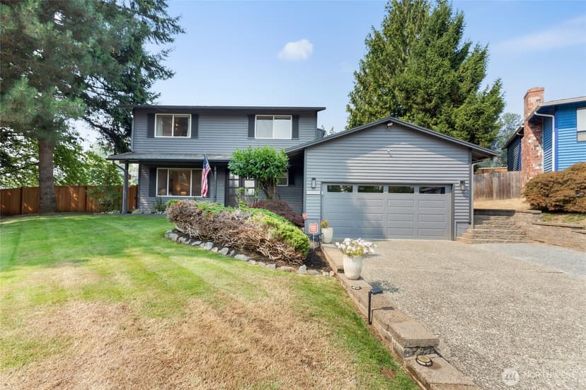 Property photo for 10009 NE 141st Street, Kirkland photo 2