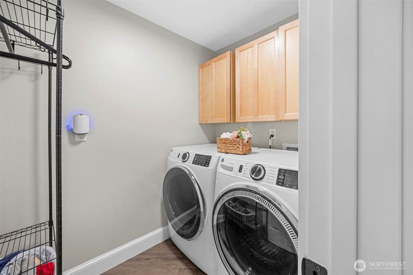 Property photo for 6505 NE Arrowhead Drive, Kenmore photo 31