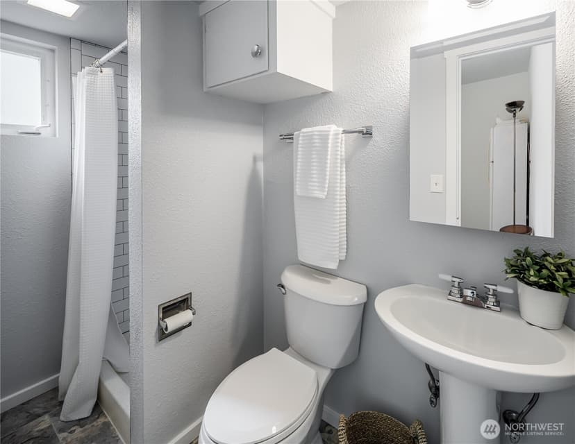 Property photo for 8504 216th Street SW, Edmonds photo 26