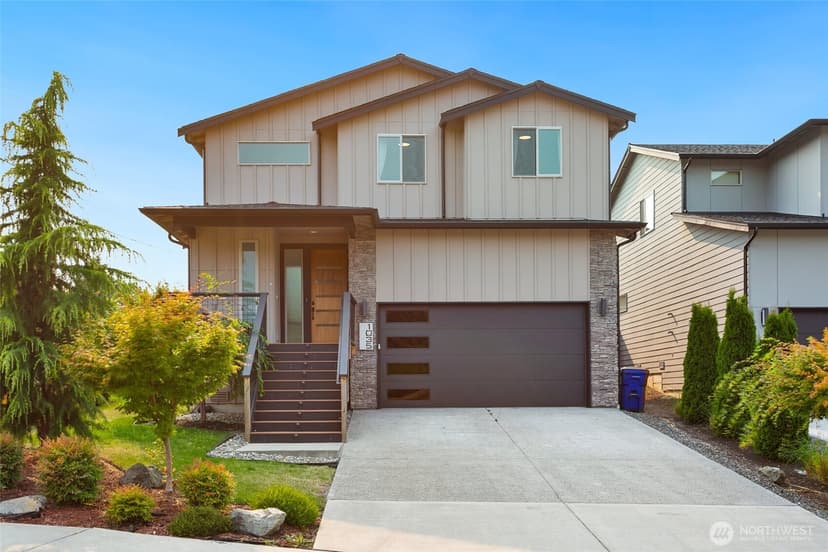 Property photo for 1035 51st Place SW, Everett