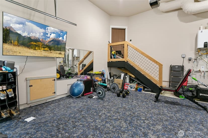 Property photo for 1035 51st Place SW, Everett photo 24