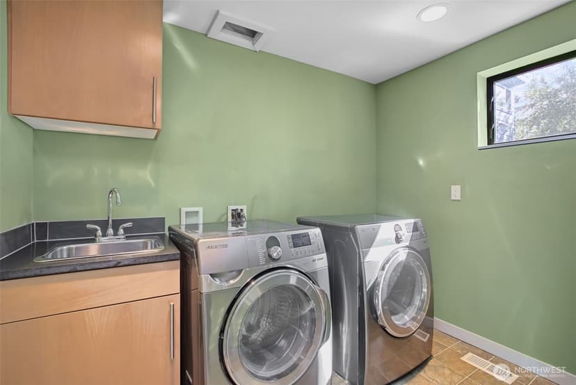 Property photo for 3903 S Ferdinand Street #D, Seattle photo 37