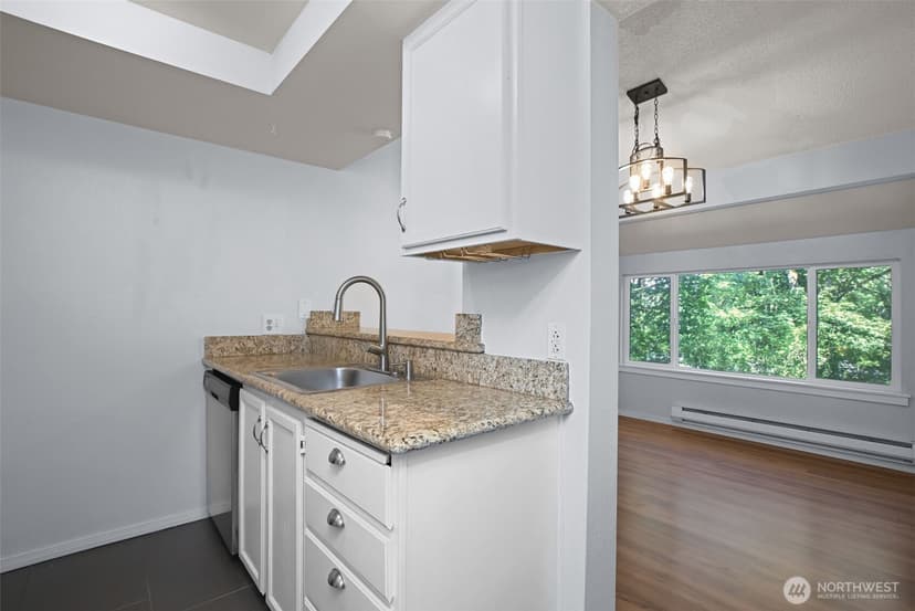 Property photo for 1804 S 285th Place #D, Federal Way photo 12