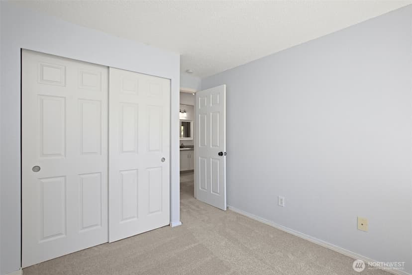 Property photo for 1804 S 285th Place #D, Federal Way photo 22