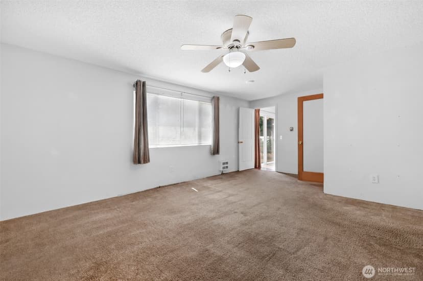 Property photo for 3330 120th Street SE, Everett photo 12