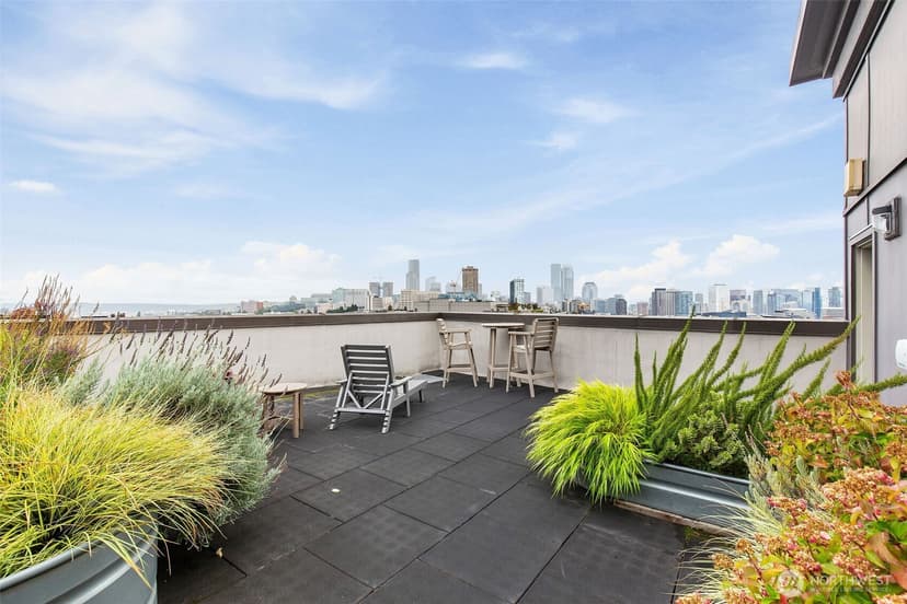 Property photo for 1410 E Pine Street #W205, Seattle photo 27