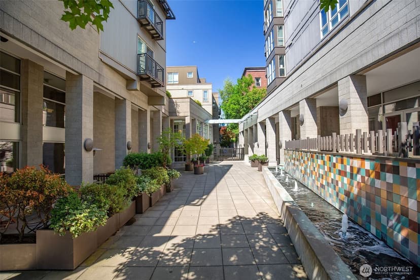 Property photo for 1410 E Pine Street #W205, Seattle photo 17