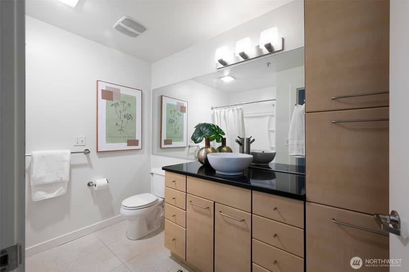 Property photo for 1410 E Pine Street #W205, Seattle photo 12