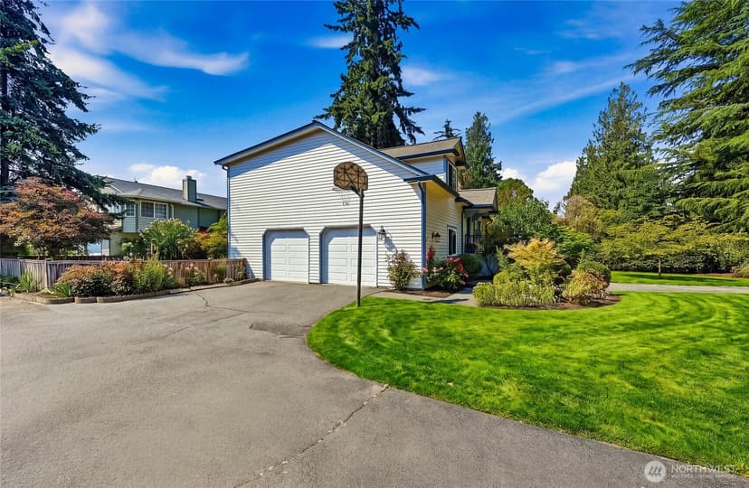 Property photo for 14309 19th Avenue NE, Seattle photo 39