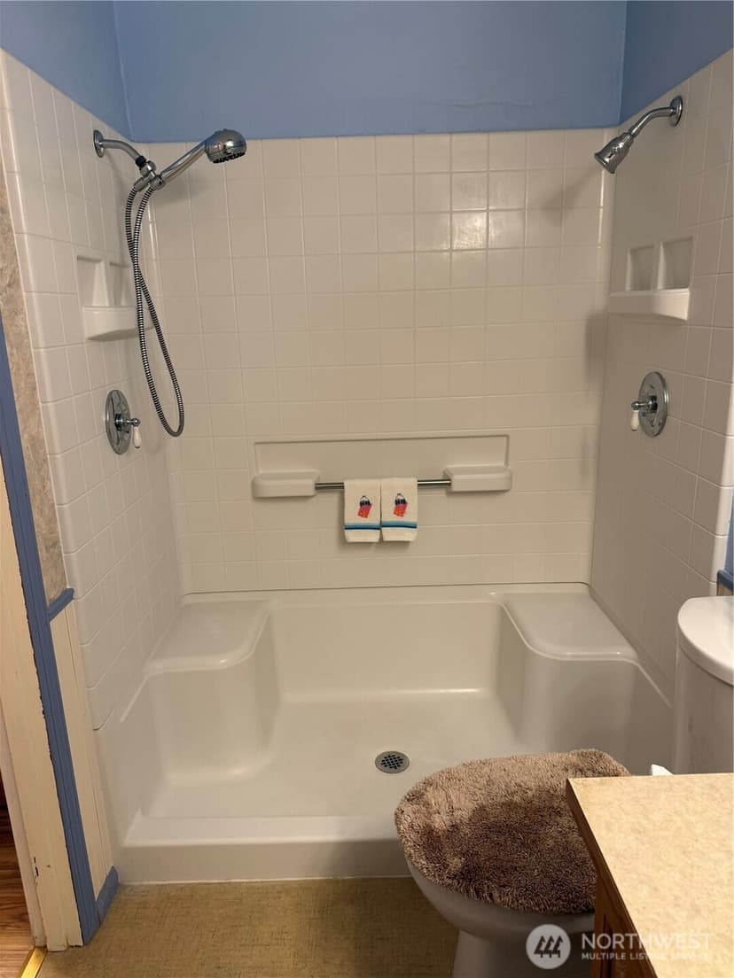 Property photo for 8610 Onyx Drive SW #A, Lakewood photo 8