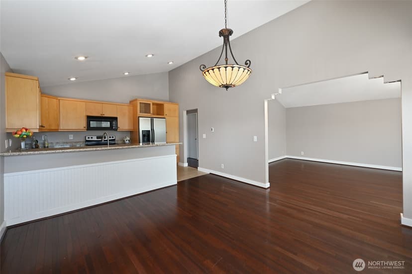 Property photo for 2636 22nd Avenue W #303, Seattle photo 12