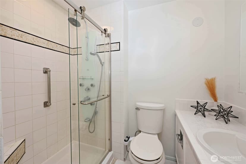 Property photo for 2636 22nd Avenue W #303, Seattle photo 20