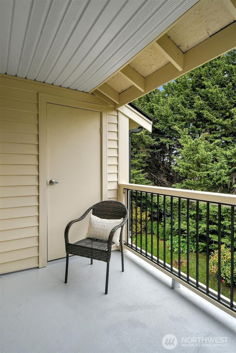 Property photo for 12404 E Gibson Road #B-304, Everett photo 14
