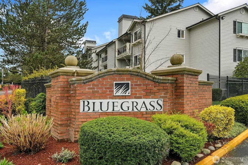 Property photo for 12404 E Gibson Road #B-304, Everett photo 2