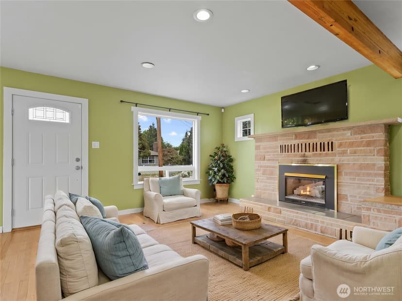 Property photo for 614 15th Street NW, Puyallup photo 5