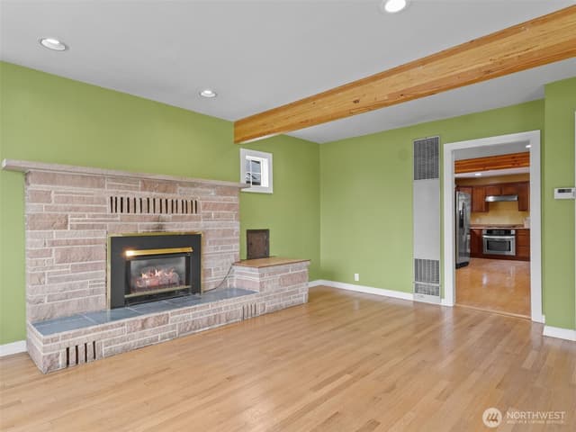 Property photo for 614 15th Street NW, Puyallup photo 3
