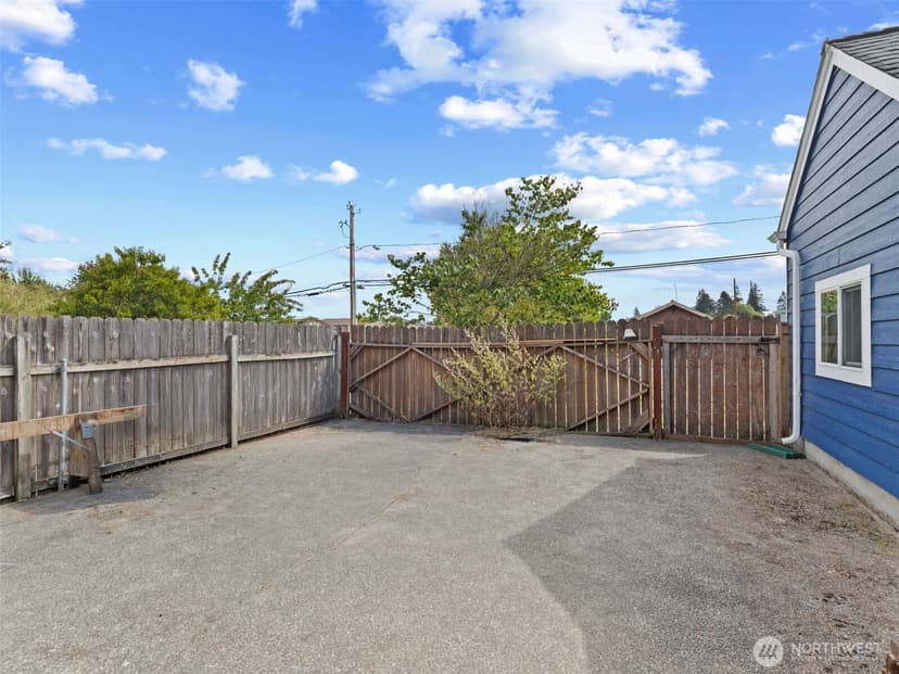 Property photo for 614 15th Street NW, Puyallup photo 29