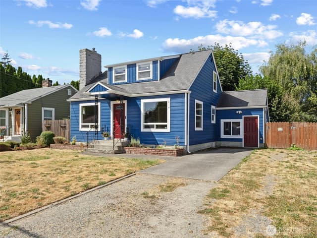 Property photo for 614 15th Street NW, Puyallup photo 2