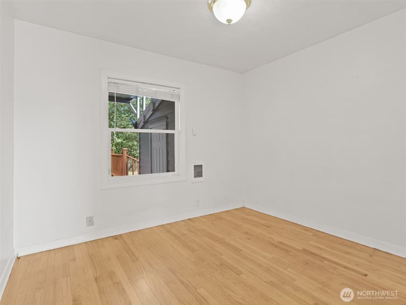 Property photo for 614 15th Street NW, Puyallup photo 15