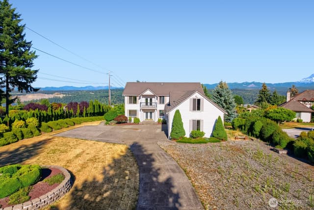 Property photo for 13502 144th Street E, Puyallup photo 2