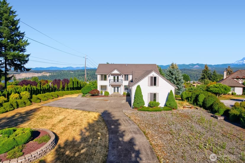 Property photo for 13502 144th Street E, Puyallup photo 2