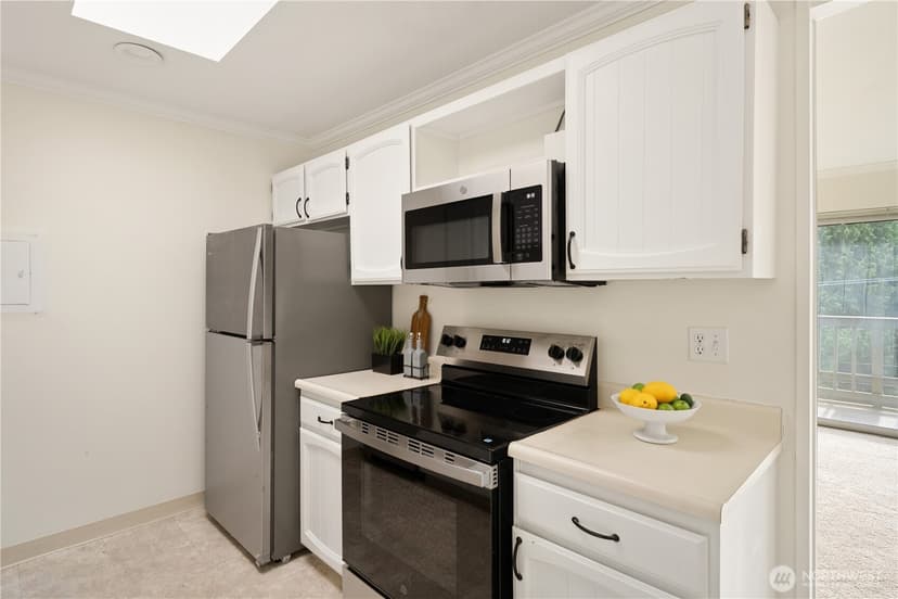 Property photo for 2500 81st Avenue SE #351, Mercer Island photo 14