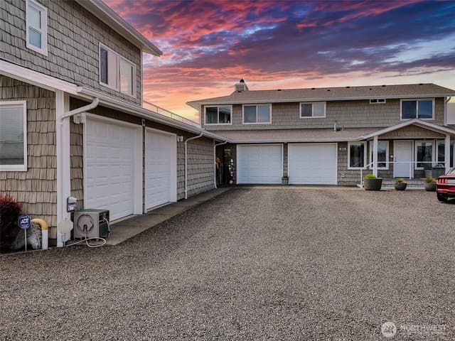 Property photo for 935 S Sand Dune Avenue SW, Ocean Shores photo 5