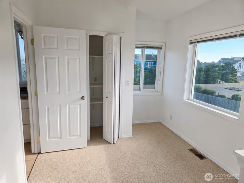Property photo for 935 S Sand Dune Avenue SW, Ocean Shores photo 39