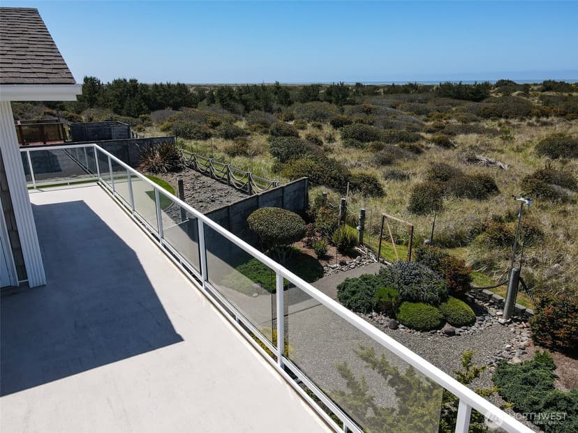 Property photo for 935 S Sand Dune Avenue SW, Ocean Shores photo 13