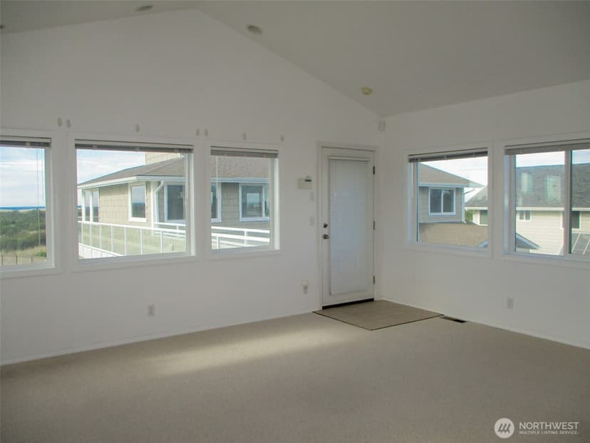 Property photo for 935 S Sand Dune Avenue SW, Ocean Shores photo 35