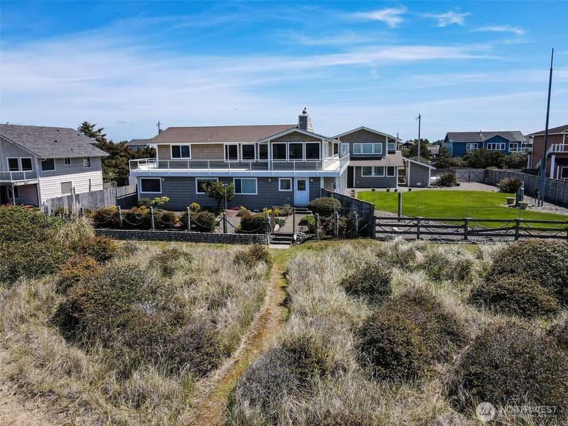 Property photo for 935 S Sand Dune Avenue SW, Ocean Shores photo 16