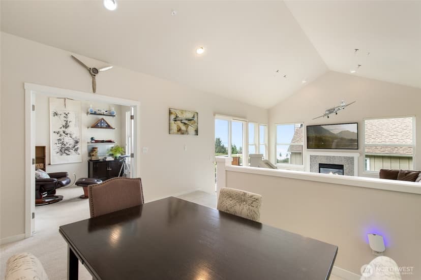 Property photo for 10919 E Villa Monte Drive, Mukilteo photo 17