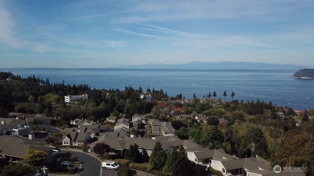 Property photo for 10919 E Villa Monte Drive, Mukilteo photo 4