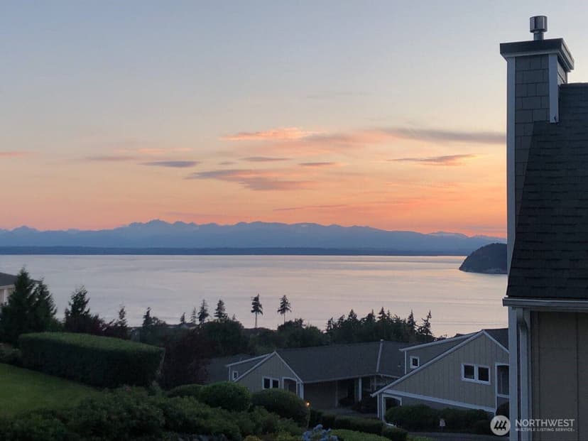 Property photo for 10919 E Villa Monte Drive, Mukilteo photo 9