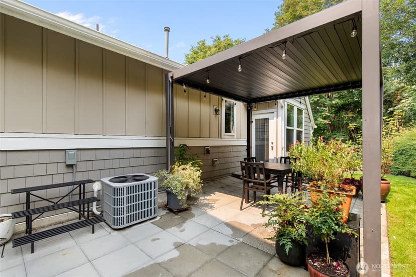 Property photo for 10919 E Villa Monte Drive, Mukilteo photo 32