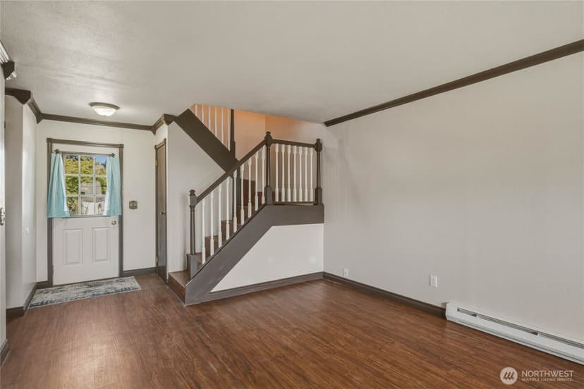 Property photo for 225 W Highland Avenue, Chelan photo 4