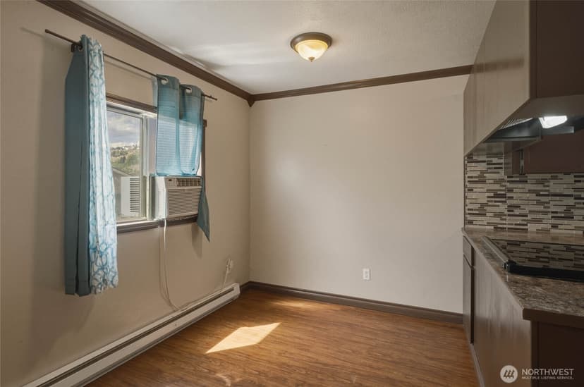 Property photo for 225 W Highland Avenue, Chelan photo 7