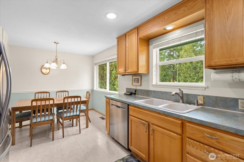 Property photo for 19126 80th Avenue W, Edmonds photo 13