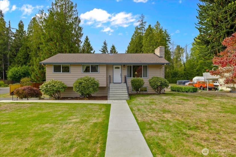 Property photo for 19126 80th Avenue W, Edmonds photo 2