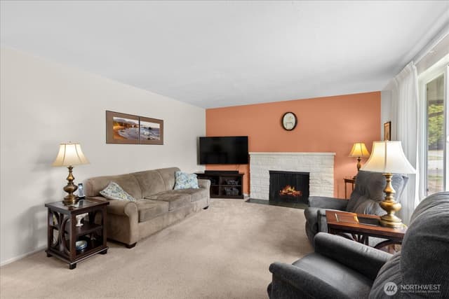 Property photo for 19126 80th Avenue W, Edmonds photo 5