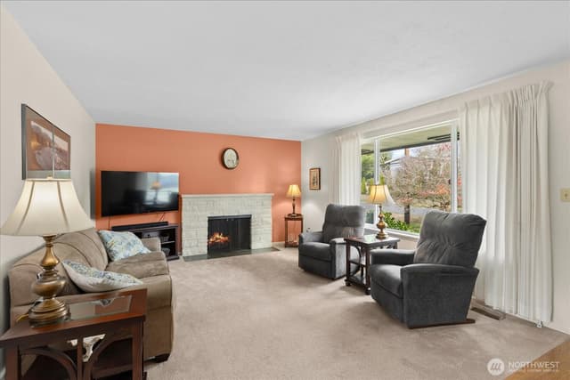 Property photo for 19126 80th Avenue W, Edmonds photo 4