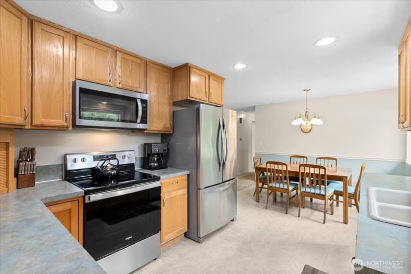 Property photo for 19126 80th Avenue W, Edmonds photo 12